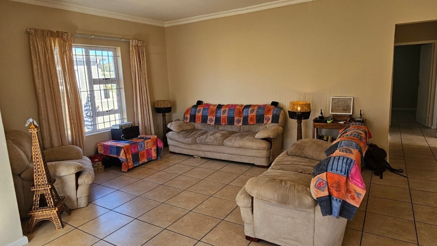 3 Bedroom Property for Sale in Vredenburg Western Cape